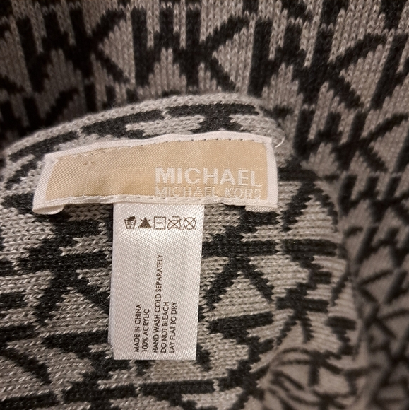 NWOT Michael Kors Black & Grey Casual Preppy Hat & Scarf Wrap Set - Picture 9 of 9